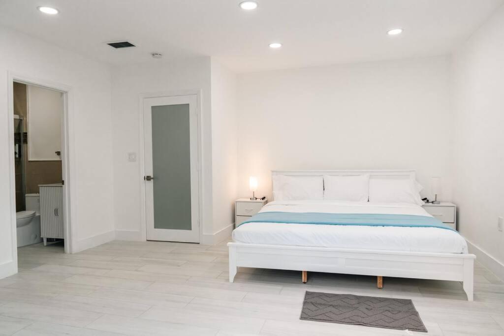 Luxury Retreat 3B ,2Ba Pool , Coral Gables Center Villa Miami Bagian luar foto