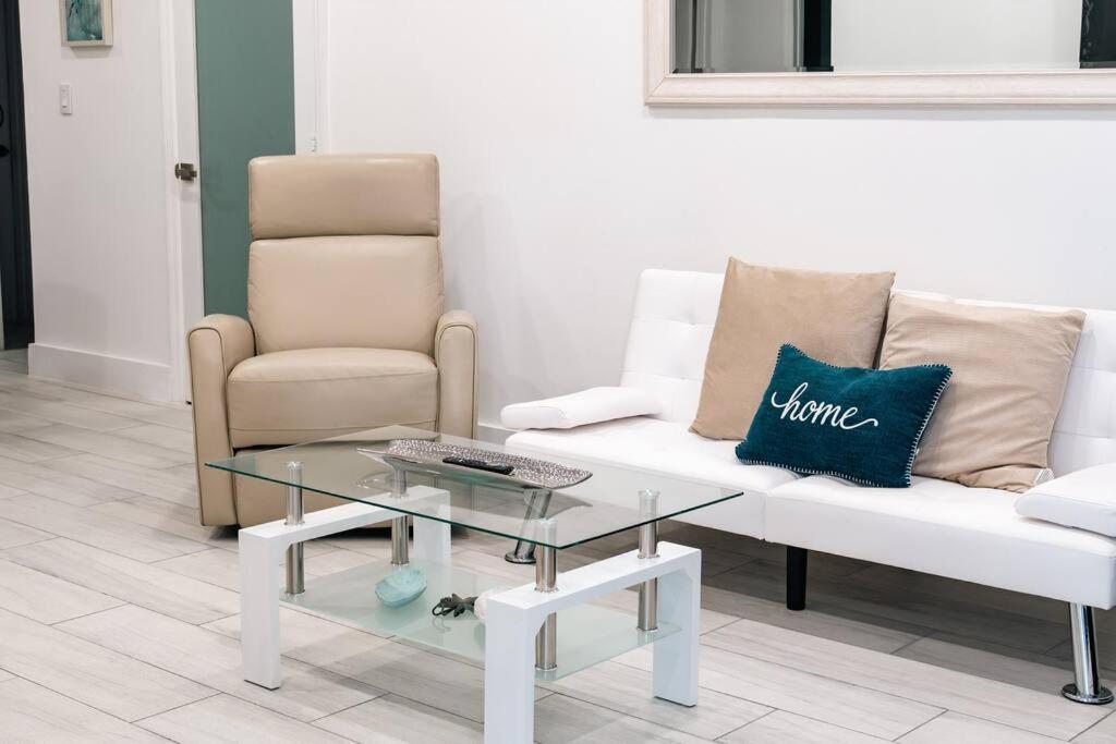 Luxury Retreat 3B ,2Ba Pool , Coral Gables Center Villa Miami Bagian luar foto