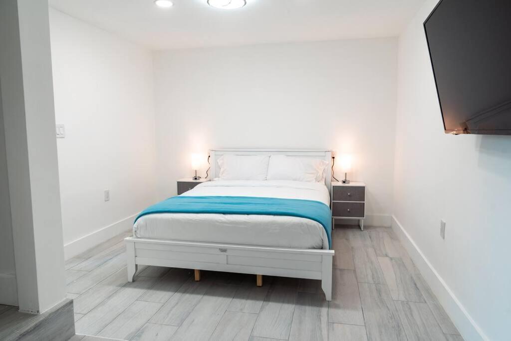 Luxury Retreat 3B ,2Ba Pool , Coral Gables Center Villa Miami Bagian luar foto
