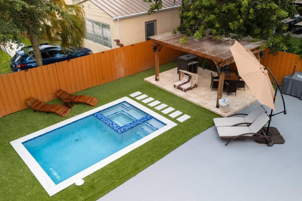 Luxury Retreat 3B ,2Ba Pool , Coral Gables Center Villa Miami Bagian luar foto
