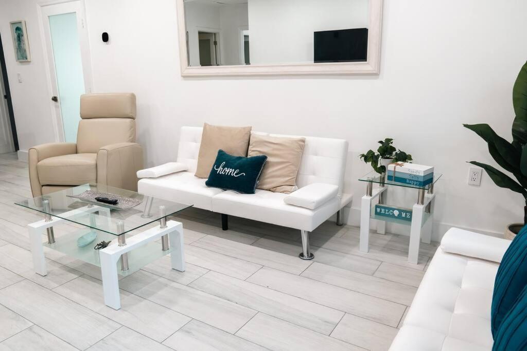 Luxury Retreat 3B ,2Ba Pool , Coral Gables Center Villa Miami Bagian luar foto