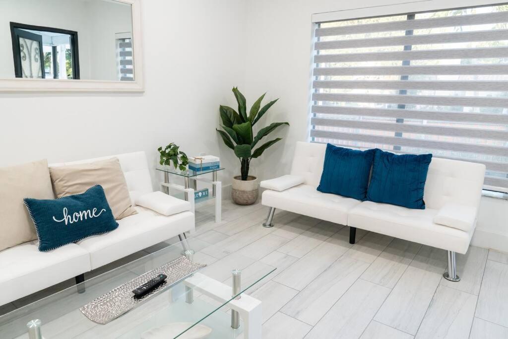 Luxury Retreat 3B ,2Ba Pool , Coral Gables Center Villa Miami Bagian luar foto
